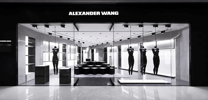 Alexander Wang cede el timón de su empresa y se mantiene como director creativo